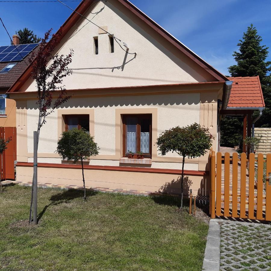 Gerendas Vendeghaz Sotony Екстериор снимка